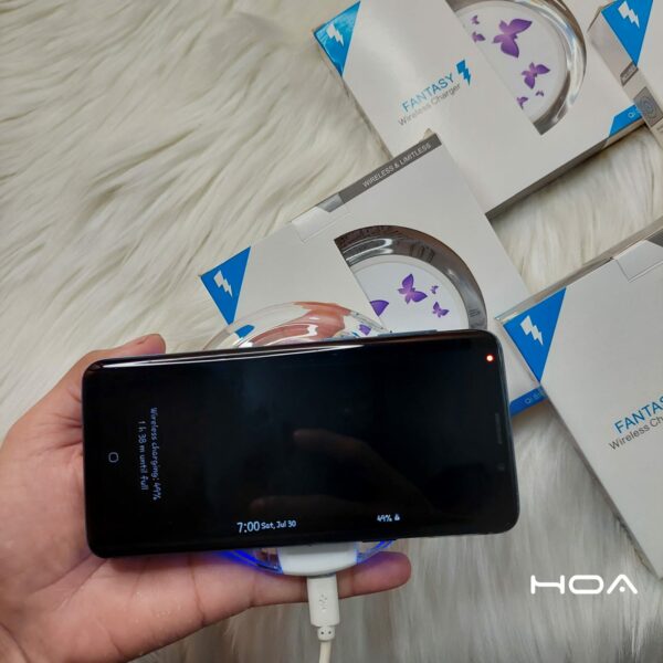 Changi Rewards Universal QI wireless charge fantasy charger - Image 2